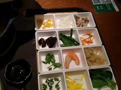 -云海肴·汽锅鸡·云南菜(天山百盛优客店)