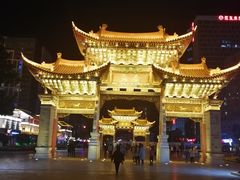 -老滇山寨•云南特色菜•地方菜•民族风情歌舞表演(金碧店)