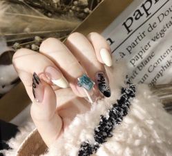 -LILY NAILS美甲美睫