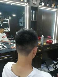 -Barber潮先生男士理发店
