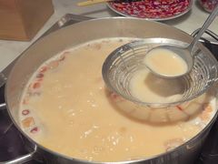 -尚尚仙·酸汤猪手·猪肚鸡火锅(华联万柳购物中心店)