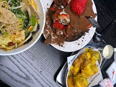 -W COLLECTIVE  DESSERT SHOP