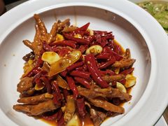 -费大厨辣椒炒肉(高铁吾悦广场店)