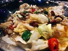 干锅手撕包菜-离岸江景音乐酒馆