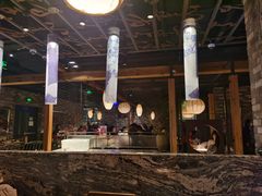 -湊湊火锅·茶憩(杭州湖滨银泰in77店)