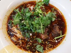 -八一路好吃街(雨田商务大厦店)