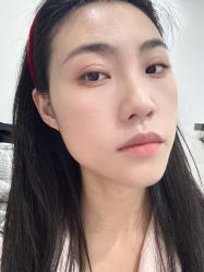 -雪莉美妆婚纱馆