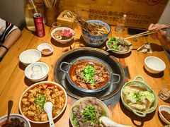 -大众跷脚牛肉馆·非遗传承单位(峨眉山店)