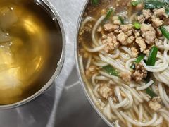 -正宗杨记普洱酸醋米线(总店)