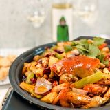 海鲜干锅搭配干白绝绝子 打卡宋记香辣蟹小酒馆