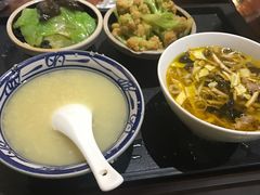 -艳阳天民俗村(公园路店)