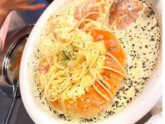 奶油培根意面-MI WU FACTORY米屋美食工厂餐厅(绿地店)