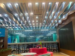 -Swim斯卫姆国际儿童游泳中心(红博中央公园店)