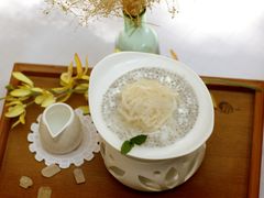 明列子燕窝-燕庭·纯燕窝·甜品下午茶(南京西路店)