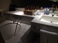 iphone_upload_pic-上海中航虹桥机场泊悦酒店