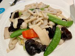 鲜杂菌炒素珍-太兴餐厅(东方广场分店)
