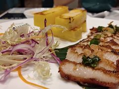 西贡炭烧烤猪颈肉配菠萝-美奈小馆·越南料理(中航城君尚购物中心店)