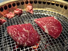 -铭牛烧肉·和牛海鲜自助(高新月牙湖店)