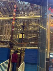 -PIPIKINGDOM皮皮王国欢乐号(欢乐海岸购物中心店)