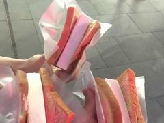 -詹爷爷乌节路街头冰淇淋
