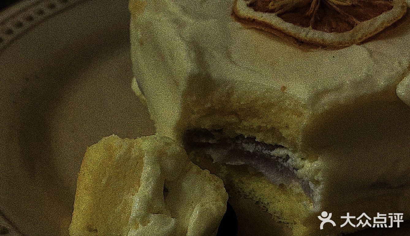 雷阵雨时的下午茶