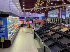 -华联超市(隆昌路店)