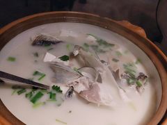 姜君千岛湖鱼头-姜君·千岛湖鱼头馆(浦东大道店)