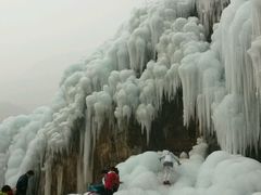 -大平台龙居瀑布旅游区