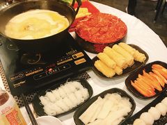 -鲜入围煮花胶鸡海鲜火锅