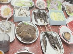 -四囍码头海鲜烧烤自助火锅(外滩南京东路悦荟广场店)