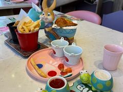 -水桶王国主题餐厅·聚会·生日派对·亲子活动·家庭套餐(亚龙湾希尔顿店)