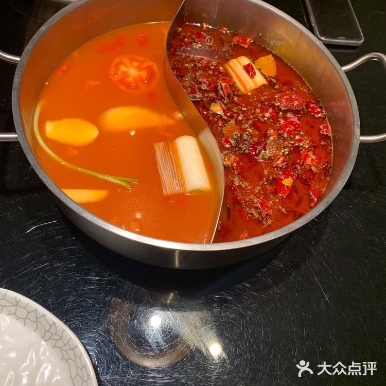 服务态度很好，一上楼就有服务员引导座位