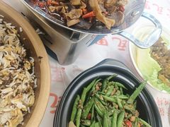 -堂瓦里·33年传统赣菜(第一街区店)