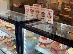 -花花卷卷·鲜食蛋糕(静安久光百货店)