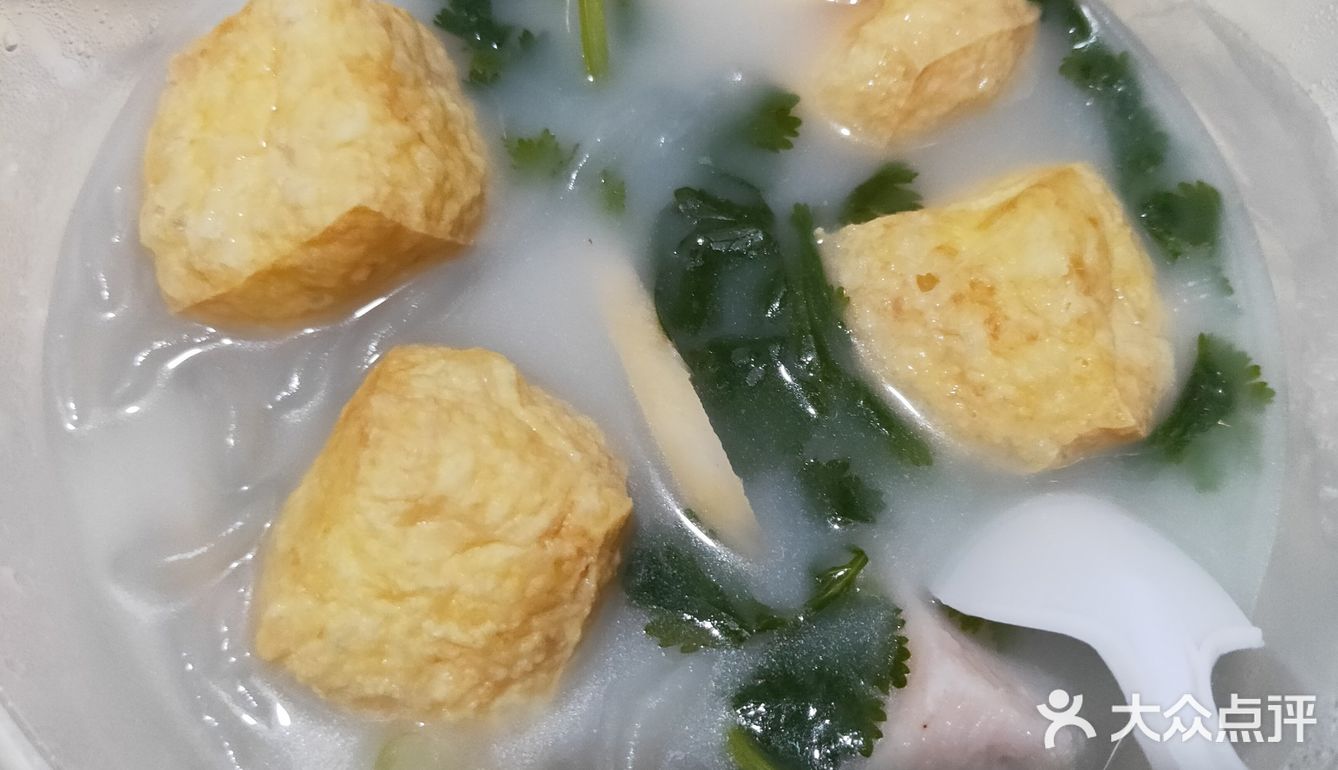 觅姐家的麻辣烫，汤鲜东西也新鲜