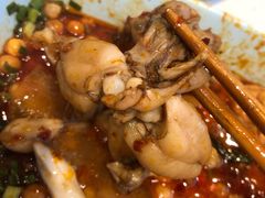 -蛙两只美蛙鱼头火锅(恒茂店)