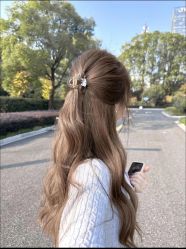 -十六番发型师事务所