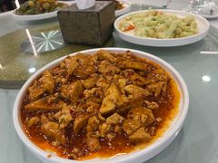 -悦府东北私房菜·饺子王·铁锅炖(长白山万达店)