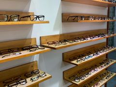 -罗伯特眼镜·蔡司官方授权(罗湖国贸店)
