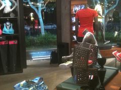 -上海世茂广场(南京东路店)