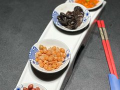 前菜四小碟-凤凰湘语·平价海鲜餐厅(浦东旗舰店)