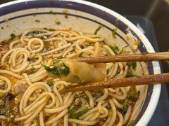 -云阿蛮云南生烫牛肉米线(奉贤路店)