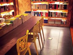 -新华里咖啡书吧(新华书店小寨店)
