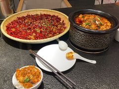 -万重锦·人文川菜馆(骡马市店)