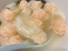 鱼籽虾肉小馄饨-鑫震源·苏式大虾生煎(山塘街店)