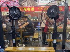 -正南齊北重庆老火锅(光华村直营店)
