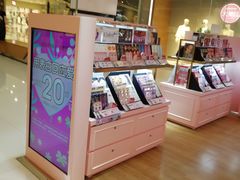 -4inlook美目美佳隐形眼镜店(恒隆广场店)