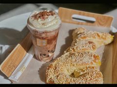 -奈雪的茶(青岛卓悦里INTOWN店)