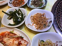 -牛信亭韩国料理·炭火烤肉(紫藤路店)