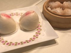 寿桃蛋黄包-东海海鲜酒家(流花店)